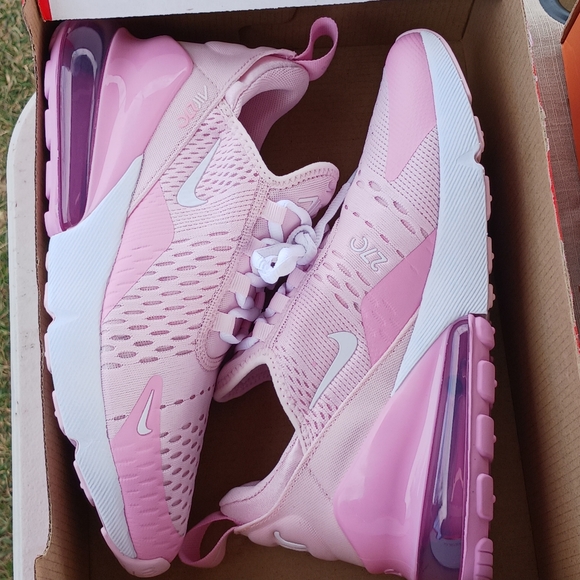 Nike Air Max 270 Streetwear/Lifestyle Shoes Size 5 Youth/6.5 Women - Picture 14 of 14